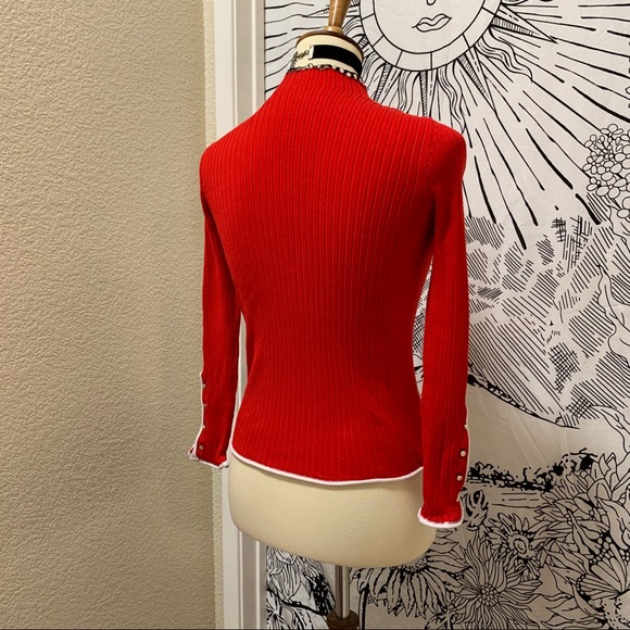 π Stylish turtleneck top - Picture 9 of 12